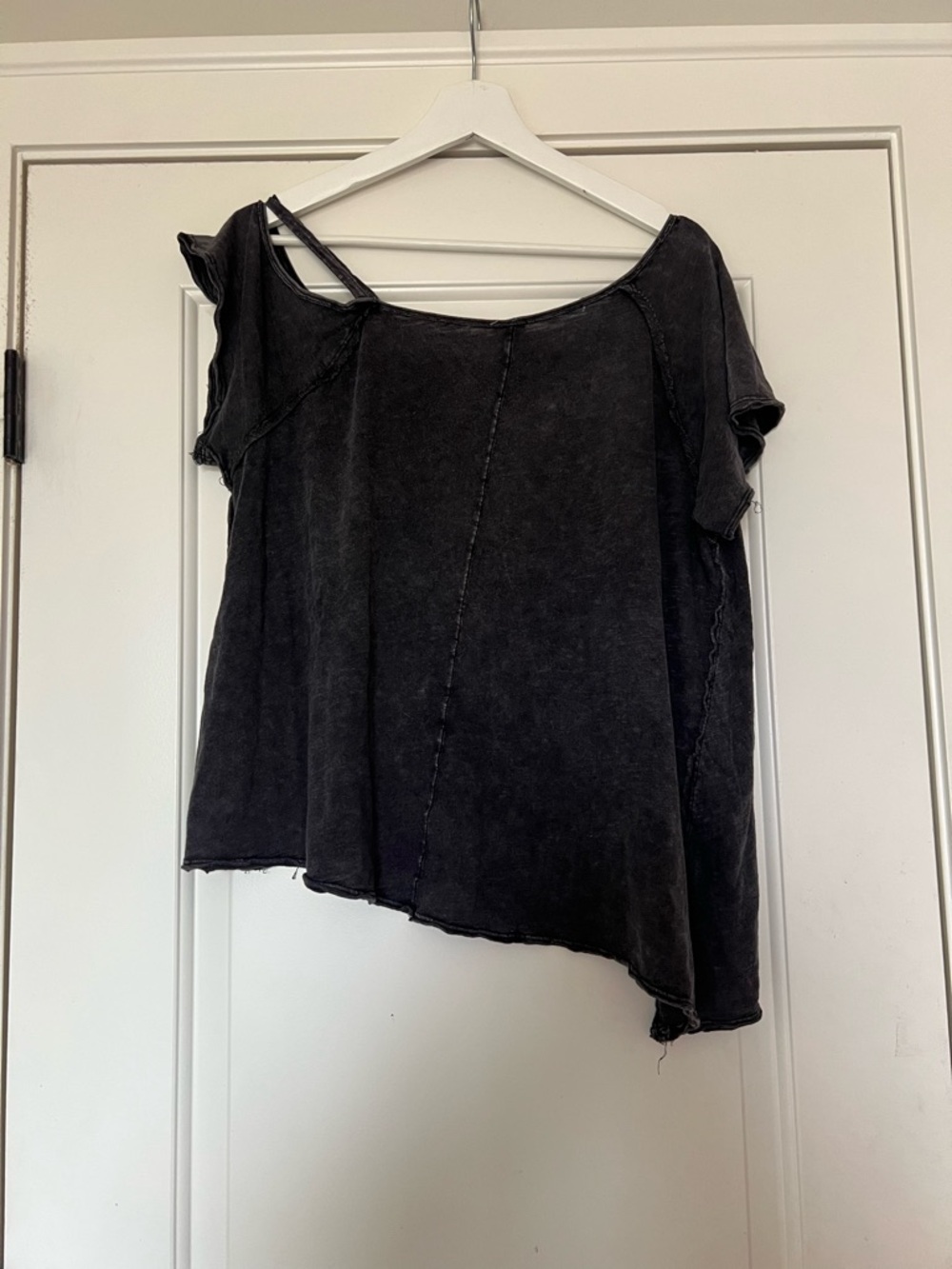 We The Free Washed Black Asymmetric Short Sleeve Top - Picture 4 of 5